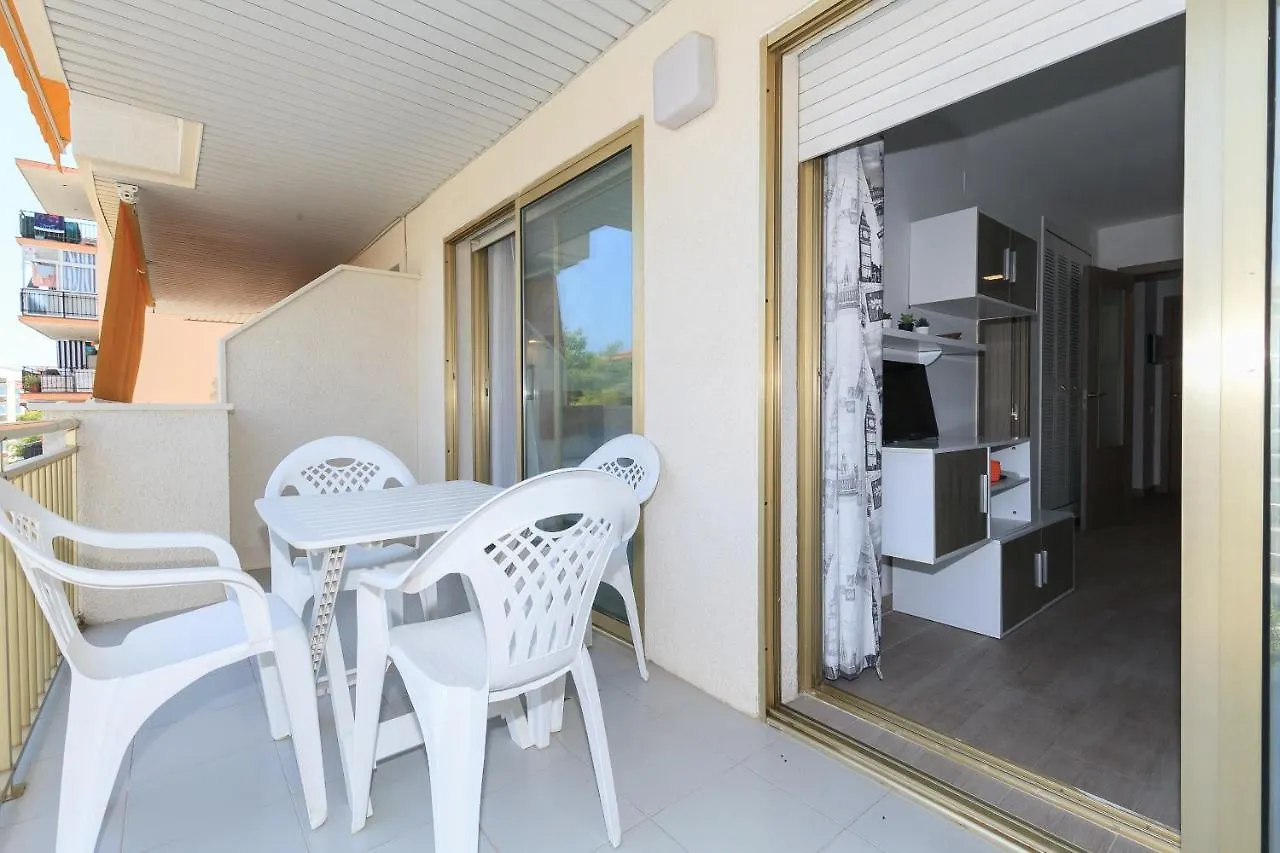 Uhc Pino Alto Apartments Σαλού Ισπανία
